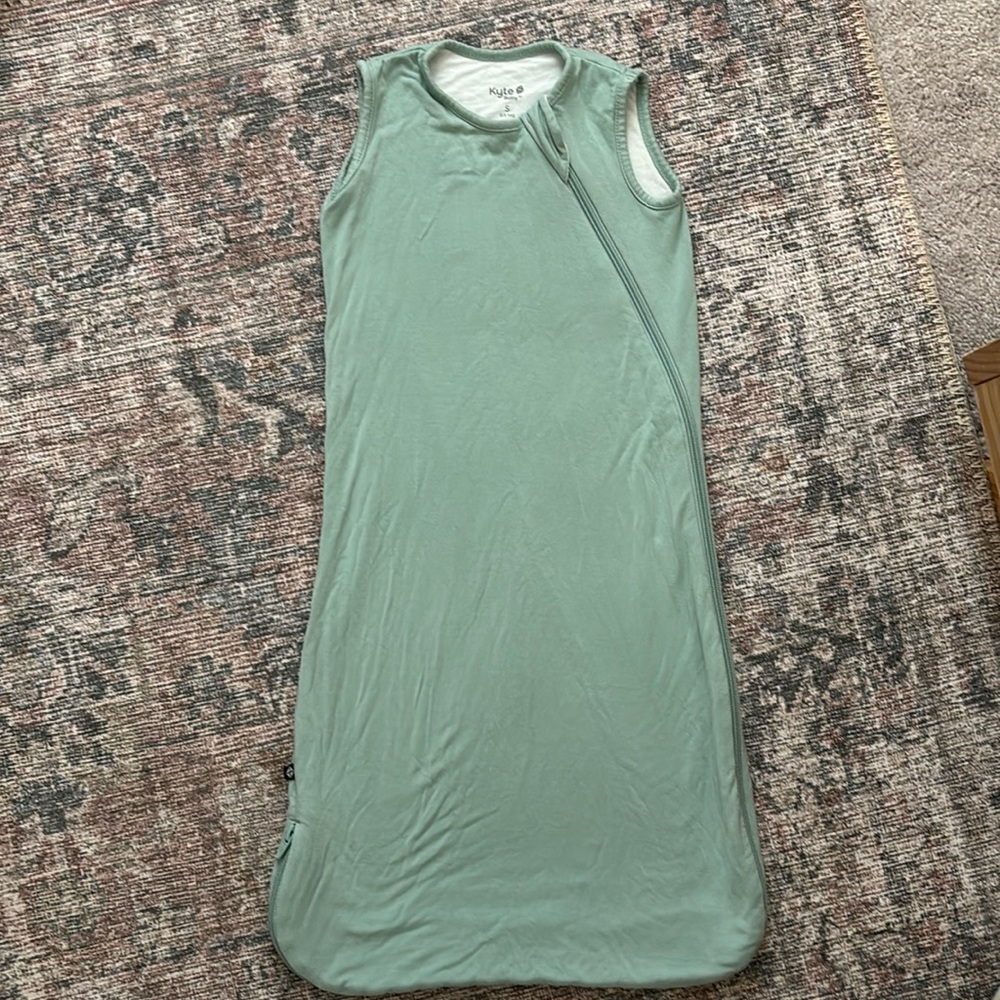 Kyte baby sleep sack. Size Small, 0.5 tog. Like new condition.